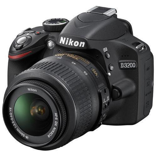 Reflex D3200 - Noir + Nikon 18-55 Mm + 55-300 Mm F/3.5-5.6Gvr+F/4.5-5.6Gedvr
