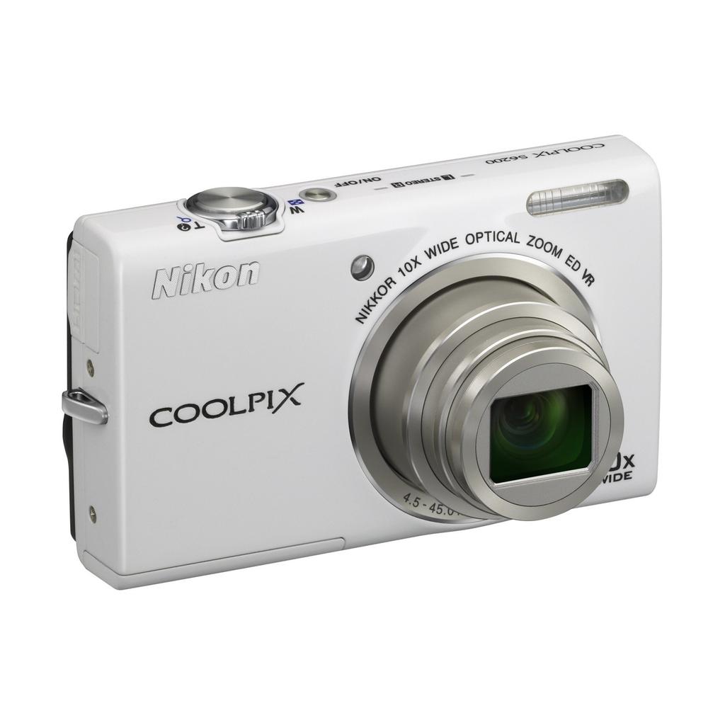 Nikon Coolpix S8200 - White + Nikon Nikkor 14x Wide Optical Zoom