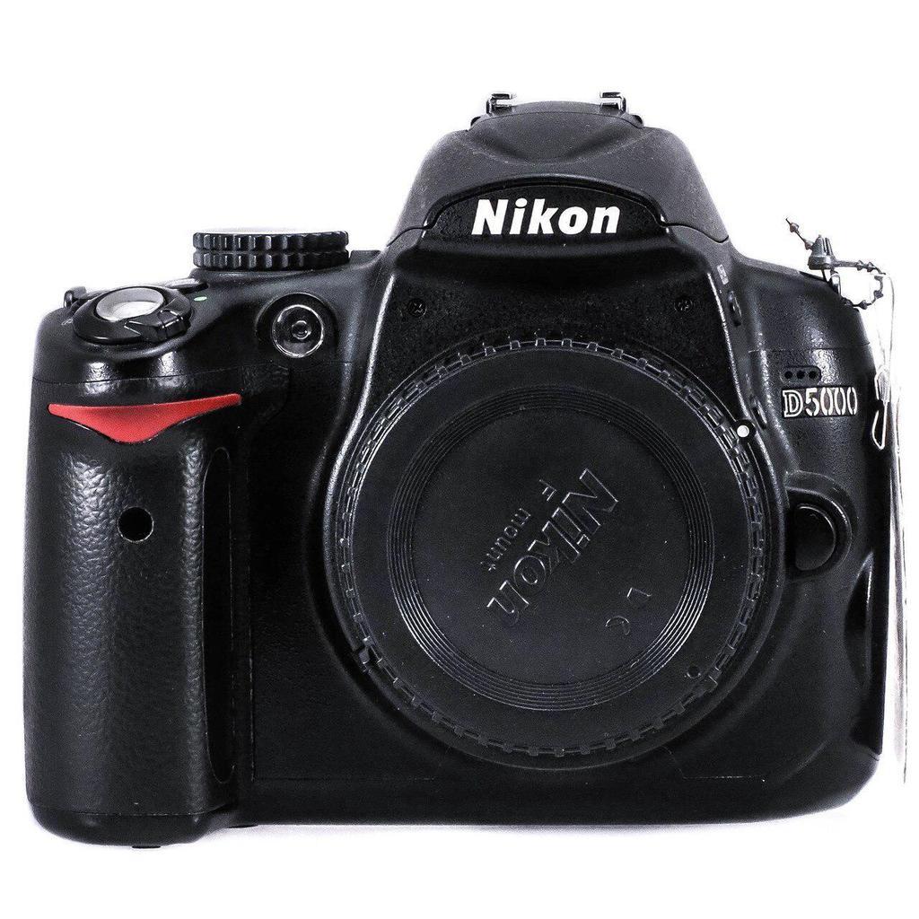 Nikon Reflex D5000 - Noir + Tamron Af 70-300Mm 1:4-5.6 Di Ld Macro F/4