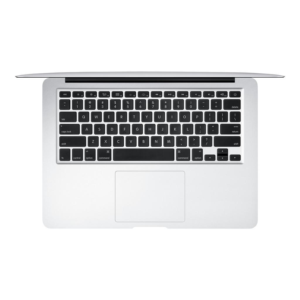 旧型の MacBook Air（2017年リリース、Intel リファービッシュ品
